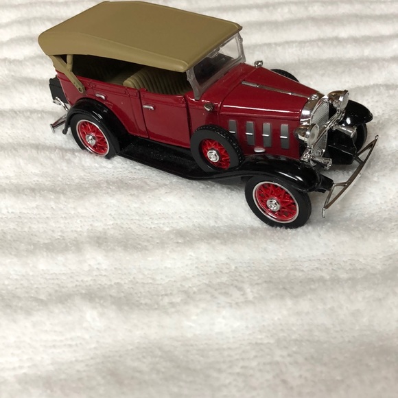 Die Cast Model, SS-T5410, 1932 Chevrolet Phaeton - Picture 2 of 5